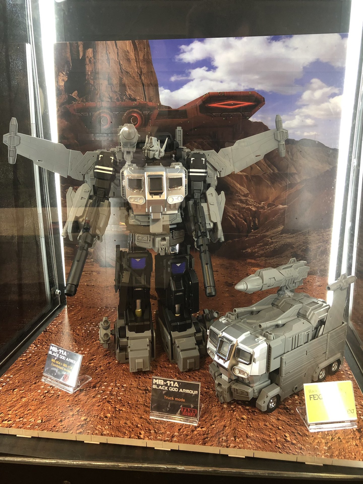 TFcon展示画像: 非正規トランスフォーマーNEWS